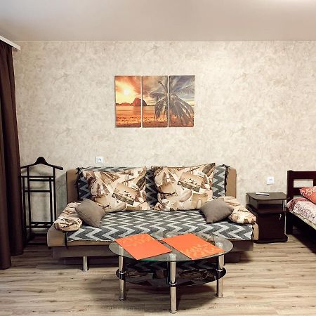 Apartment - Sobornyi Prospekt 97 Zaporizhia Bagian luar foto