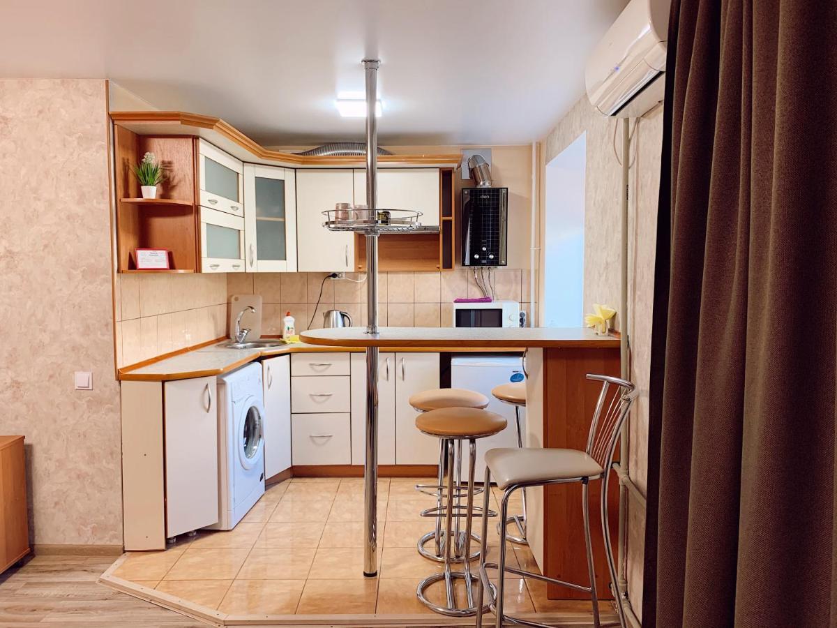 Apartment - Sobornyi Prospekt 97 Zaporizhia Bagian luar foto