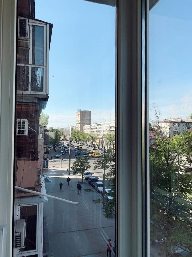 Apartment - Sobornyi Prospekt 97 Zaporizhia Bagian luar foto
