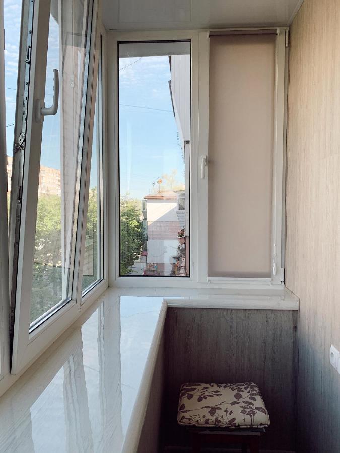 Apartment - Sobornyi Prospekt 97 Zaporizhia Bagian luar foto