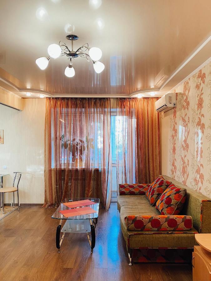 Apartment - Sobornyi Prospekt 97 Zaporizhia Bagian luar foto