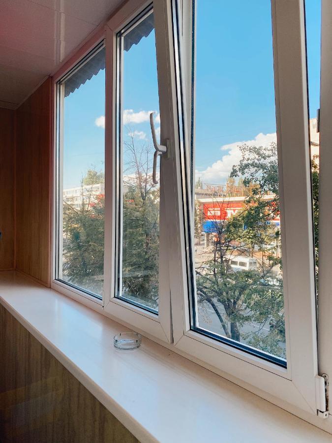 Apartment - Sobornyi Prospekt 97 Zaporizhia Bagian luar foto