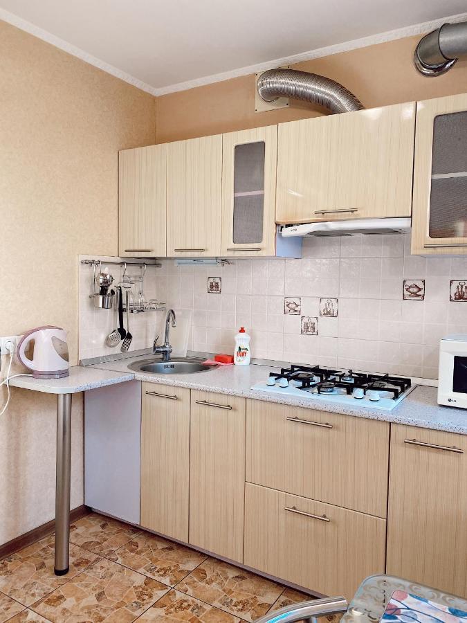 Apartment - Sobornyi Prospekt 97 Zaporizhia Bagian luar foto