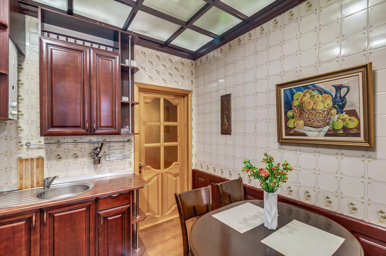 Apartment - Sobornyi Prospekt 97 Zaporizhia Bagian luar foto