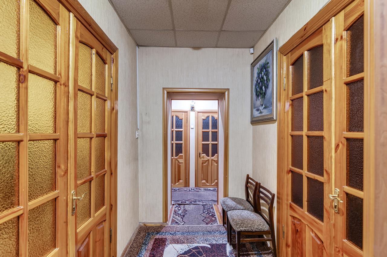 Apartment - Sobornyi Prospekt 97 Zaporizhia Bagian luar foto