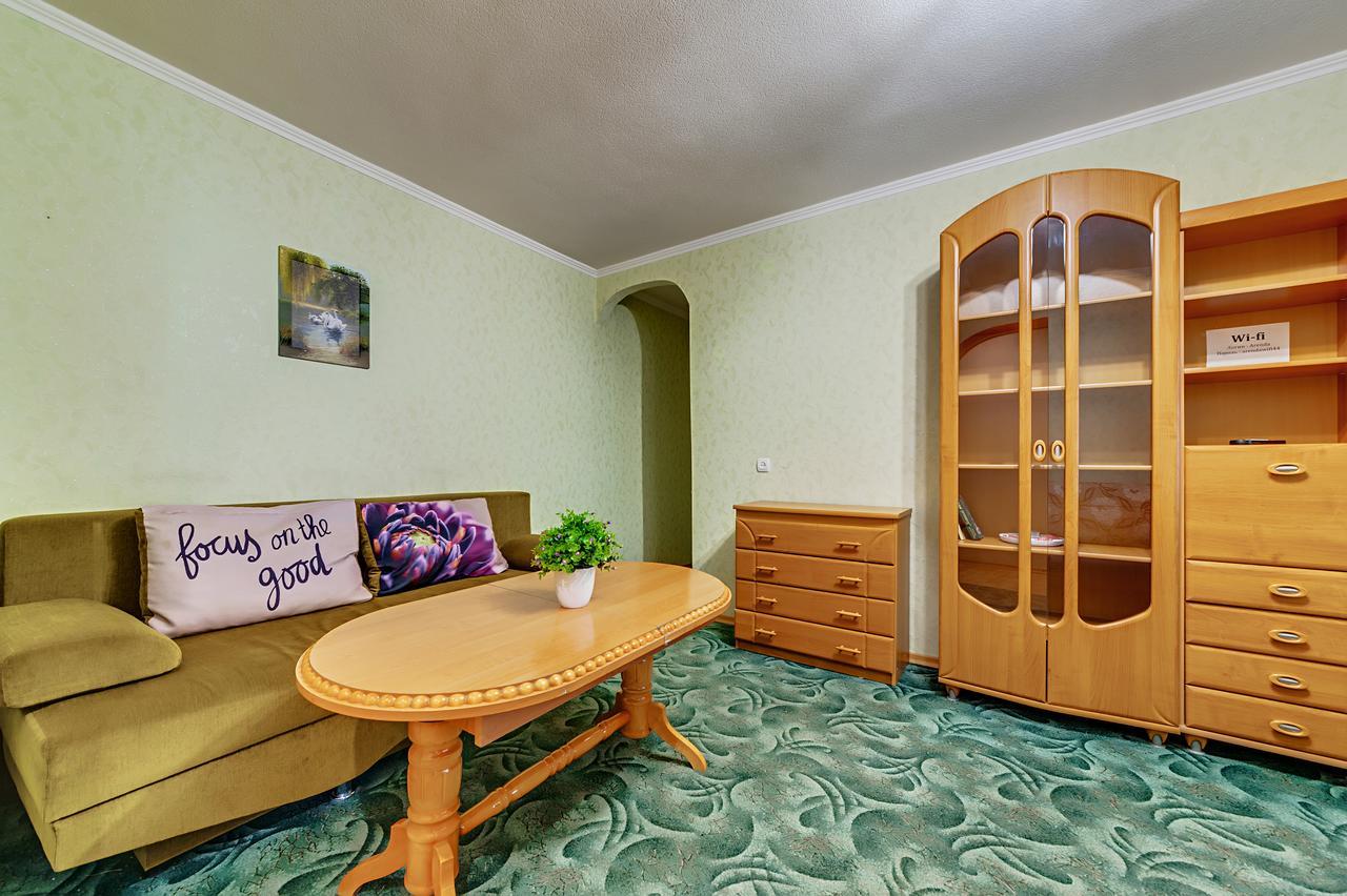 Apartment - Sobornyi Prospekt 97 Zaporizhia Bagian luar foto