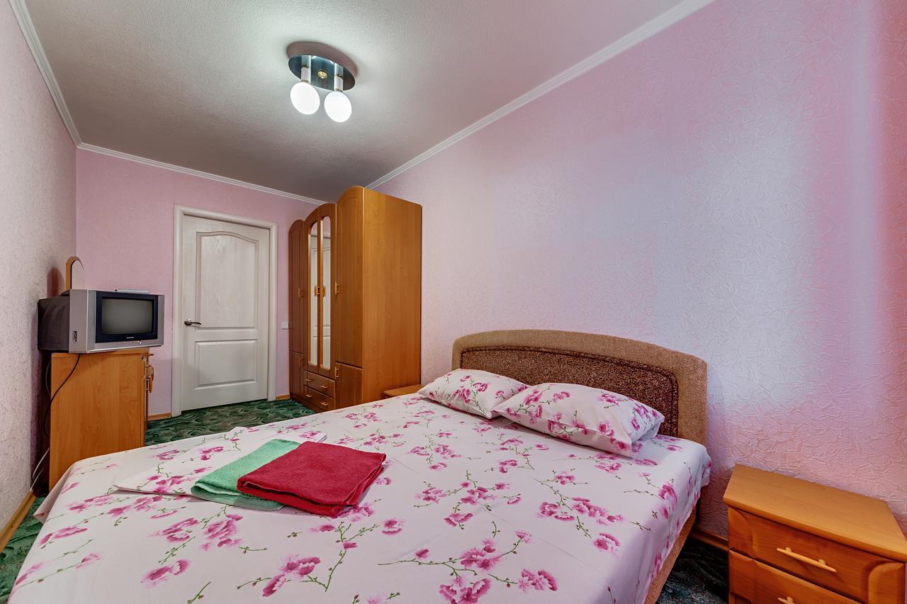Apartment - Sobornyi Prospekt 97 Zaporizhia Bagian luar foto